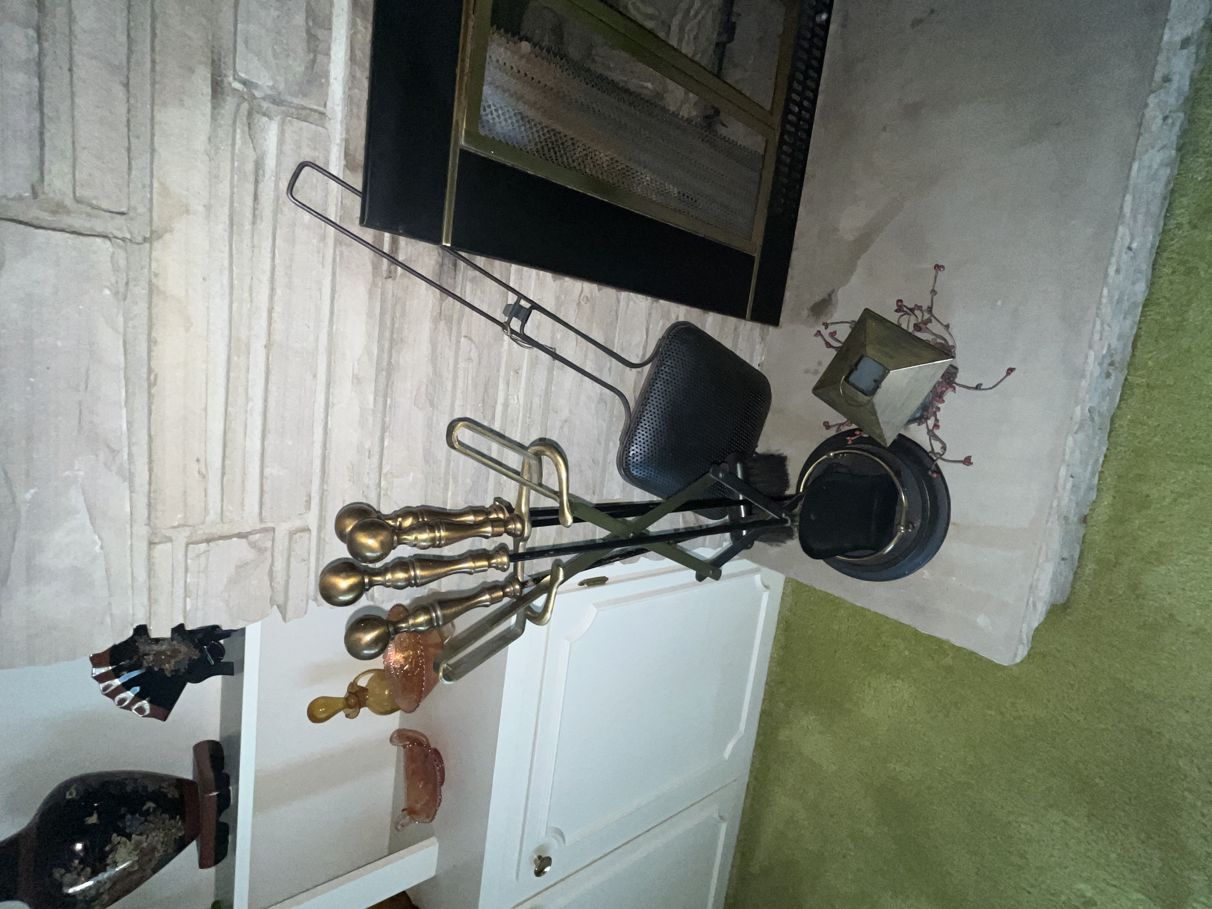 Estate Auction Image