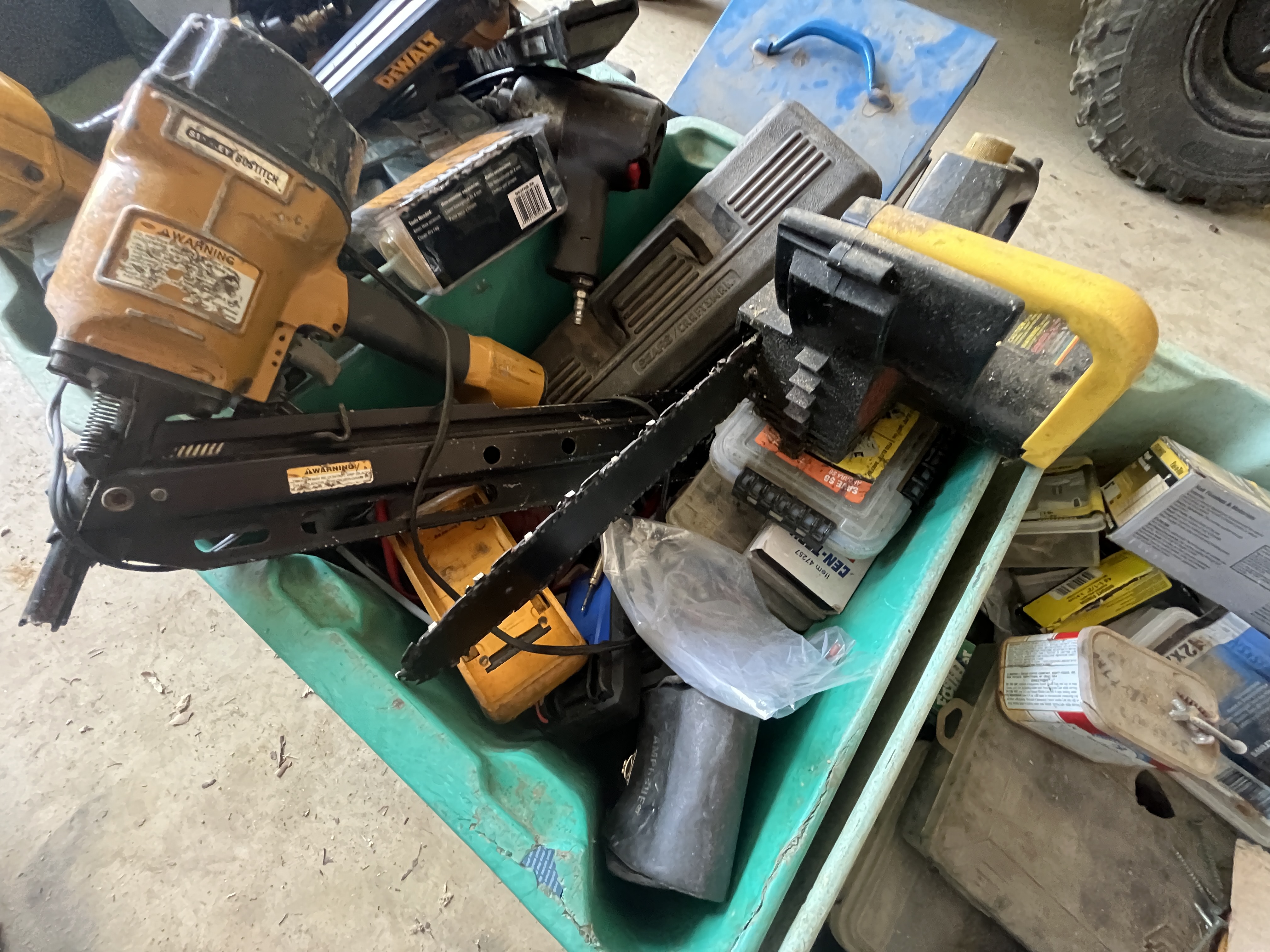 Real Estate & Personal Property Auction Image