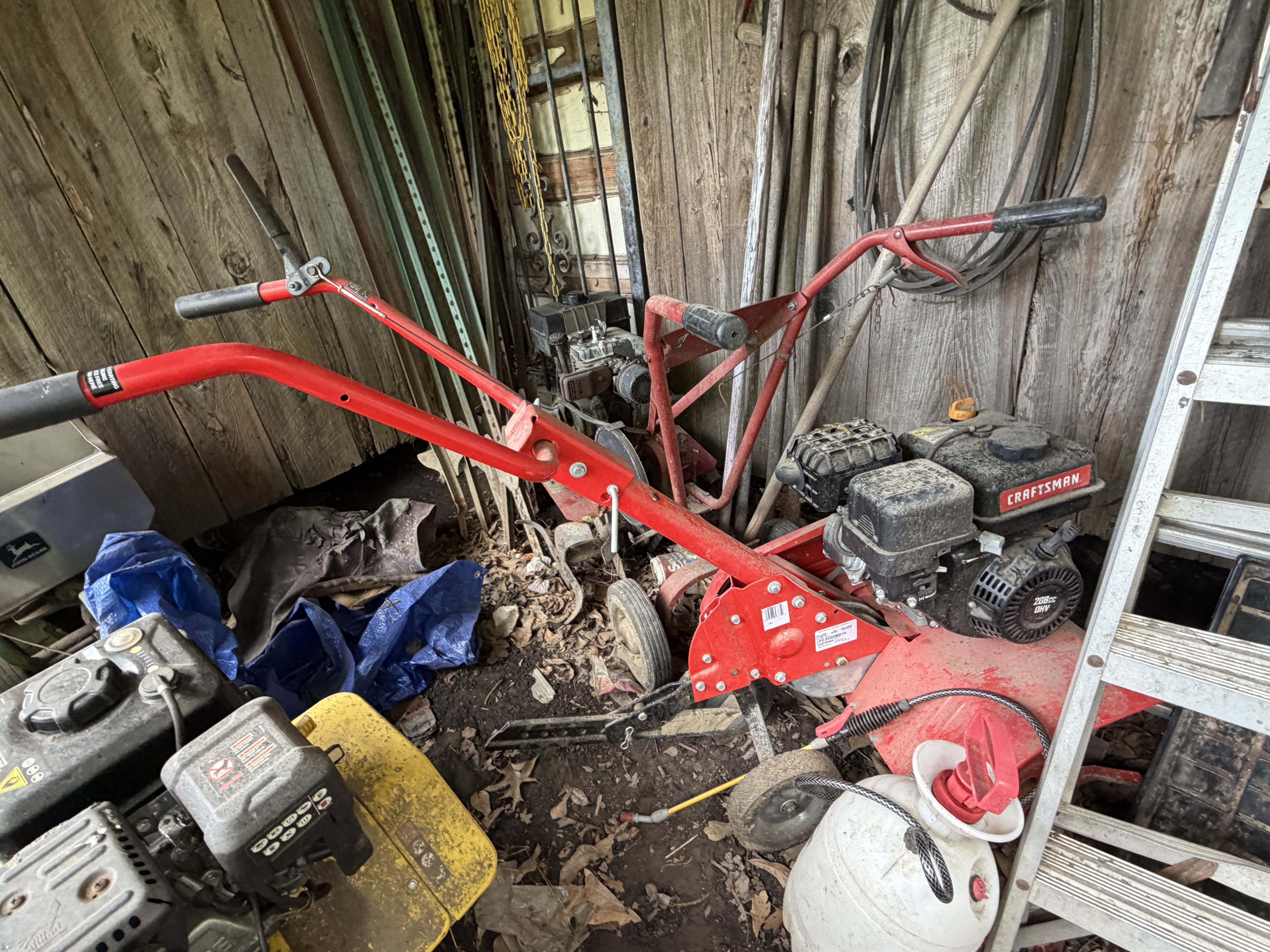 Real Estate & Personal Property Auction Image
