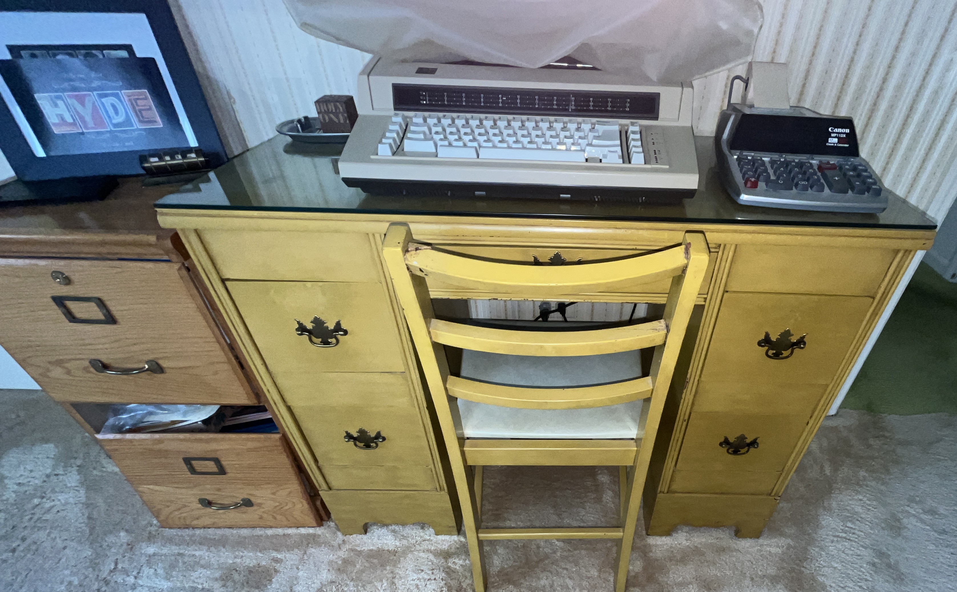 Estate Auction Image