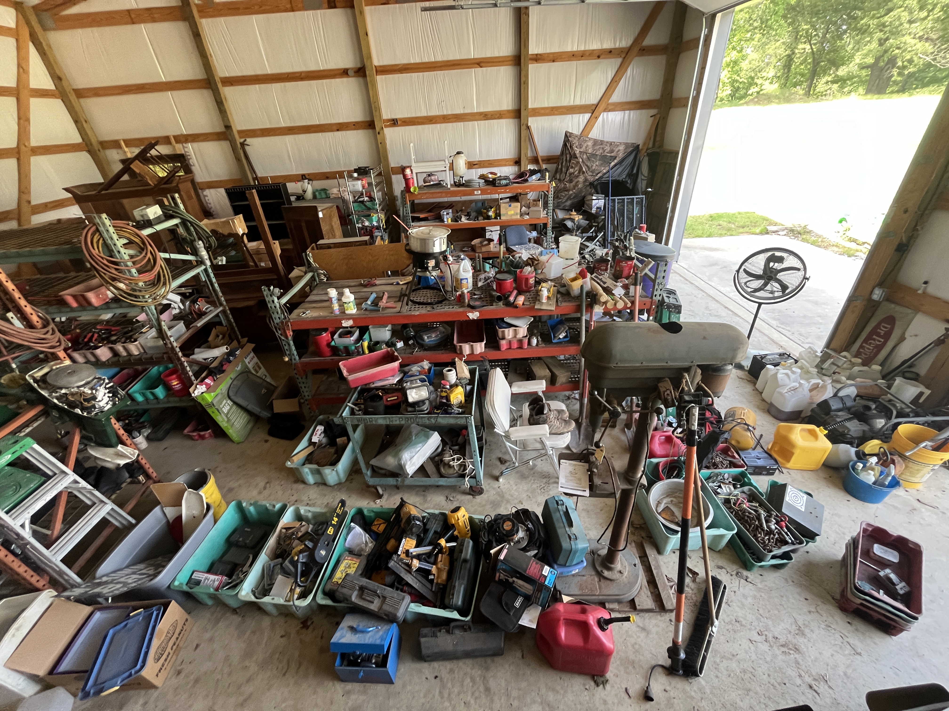 Real Estate & Personal Property Auction Image
