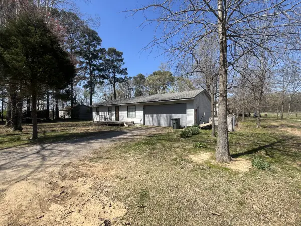 Real Estate & Personal Property Auction Image