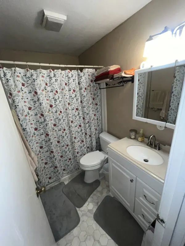 Real Estate & Personal Property Auction Image