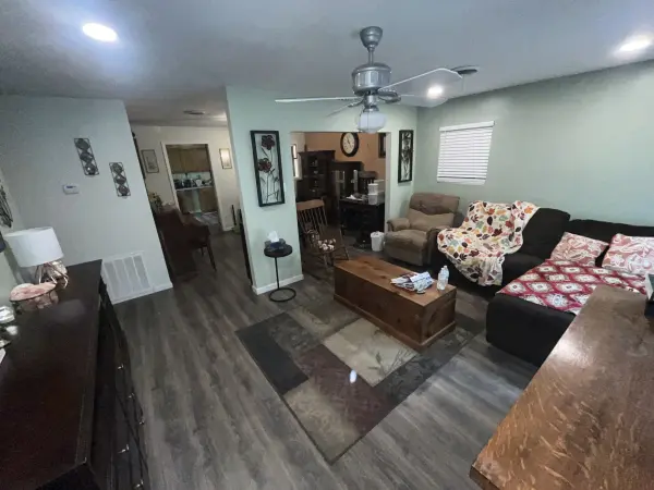 Real Estate & Personal Property Auction Image