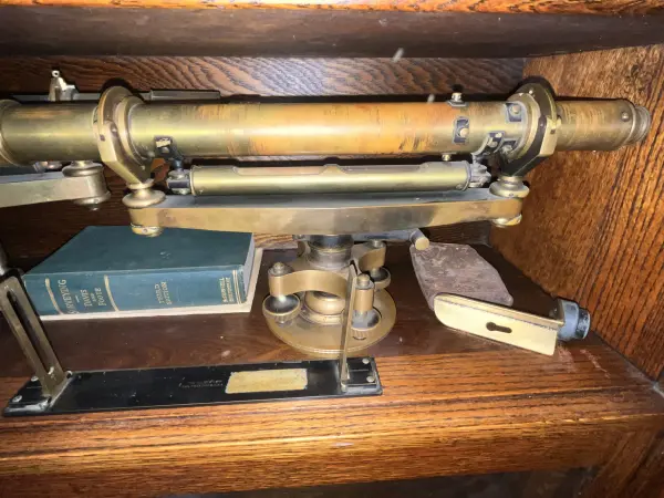 Varvil Estate Auction image